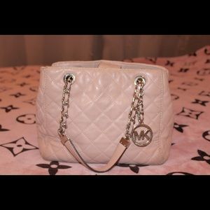Michael Kors pink quilted handbag💕
